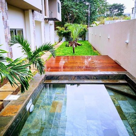Westwood Apartments Flic en Flac ภายนอก รูปภาพ