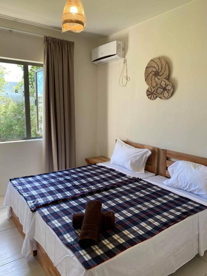 Westwood Apartments Flic en Flac ภายนอก รูปภาพ