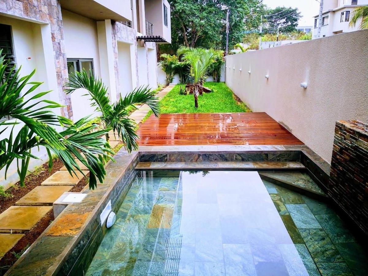 Westwood Apartments Flic en Flac ภายนอก รูปภาพ
